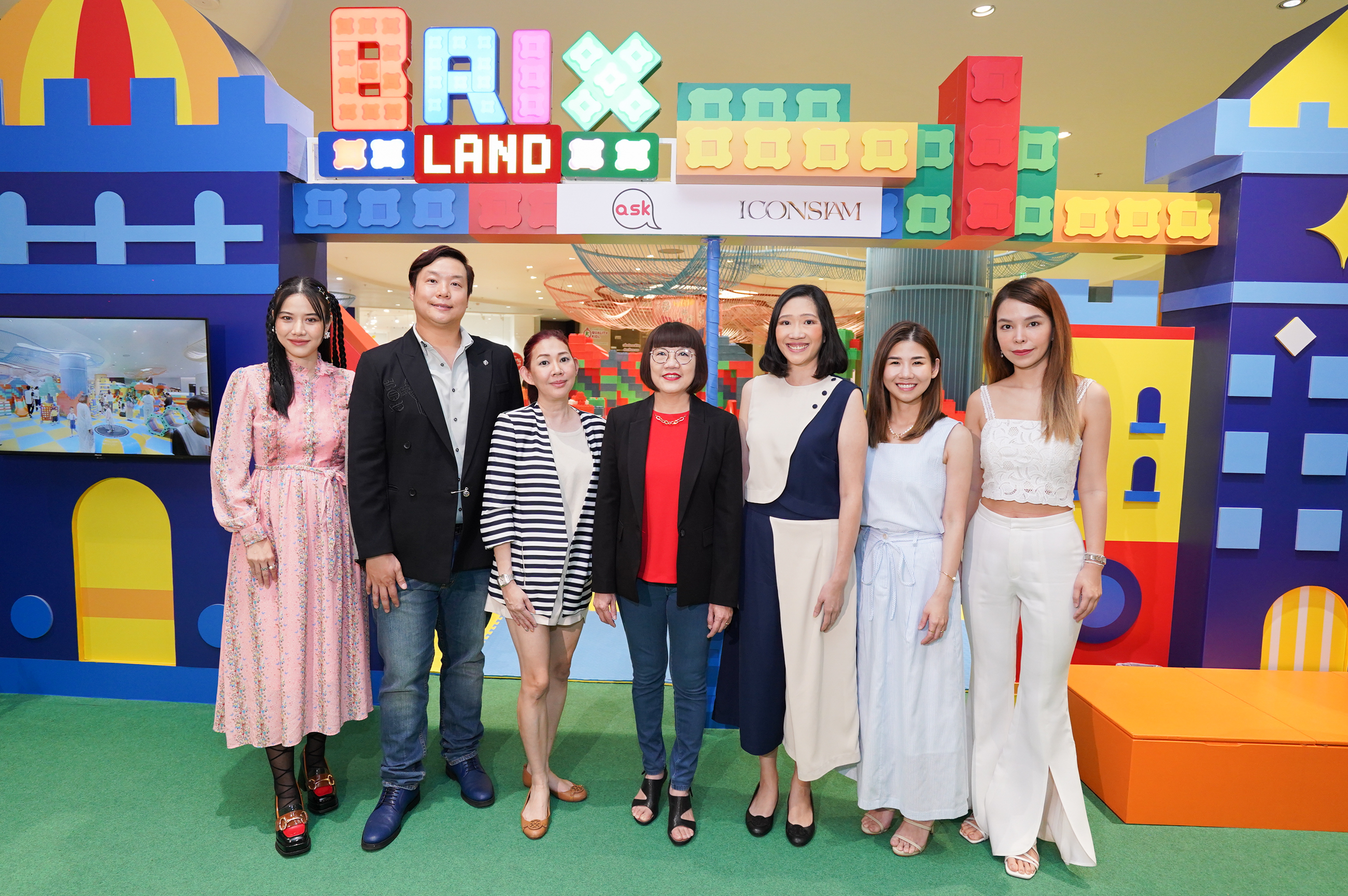 Brixland Grand Opening 12 ธันวาคม 2566 สาขาแรก ICONSIAM